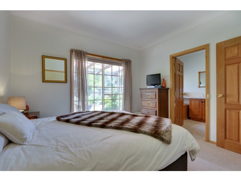 2 Lewis Court, Lewisham TAS 7173