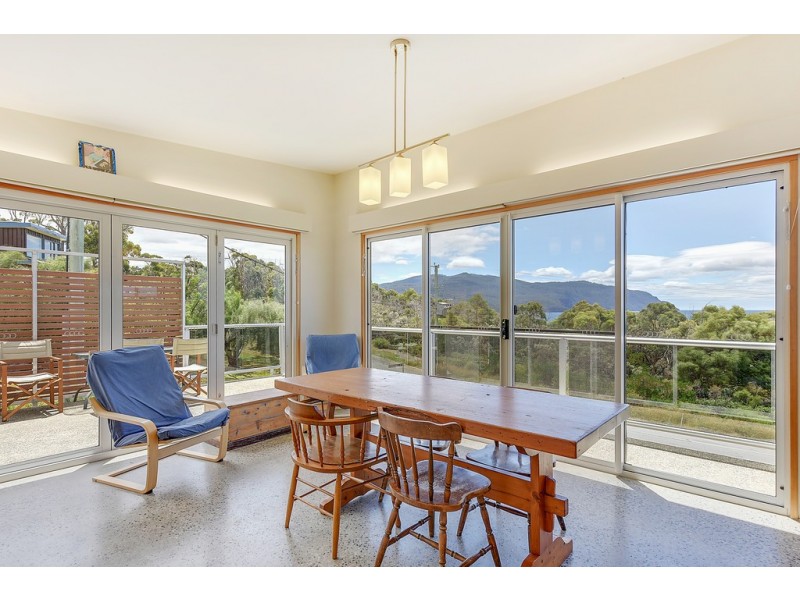 2 Caribbean Court, Eaglehawk Neck TAS 7179