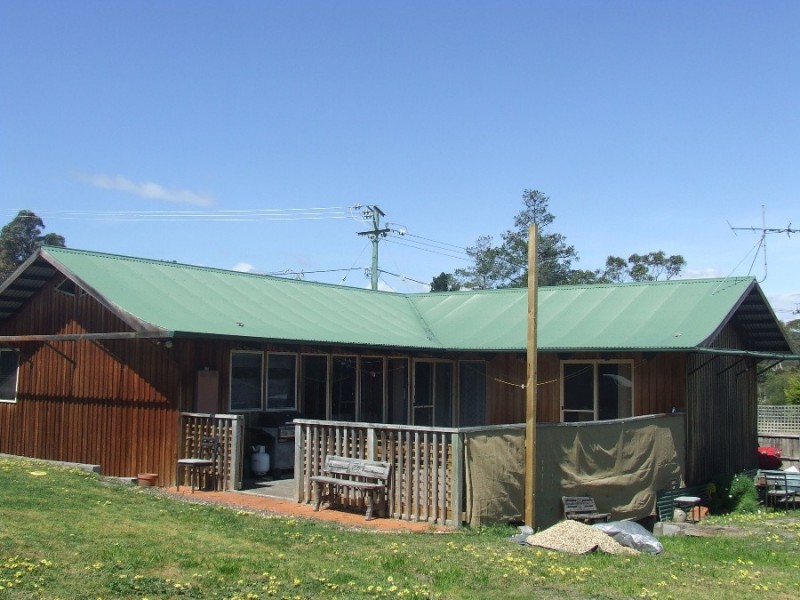 2 Plenar Street, Carlton TAS 7173