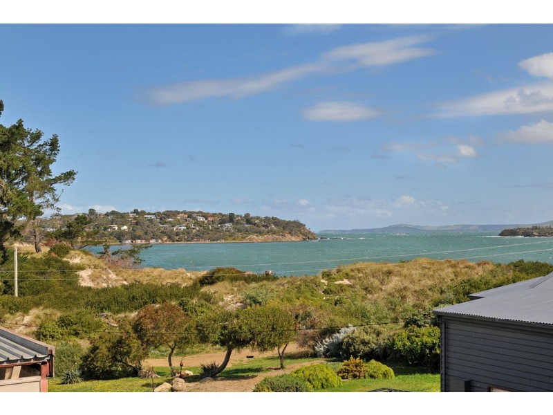 4 Lourah Street, Dodges Ferry TAS 7173