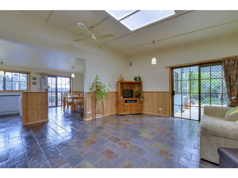 4 Lourah Street, Dodges Ferry TAS 7173