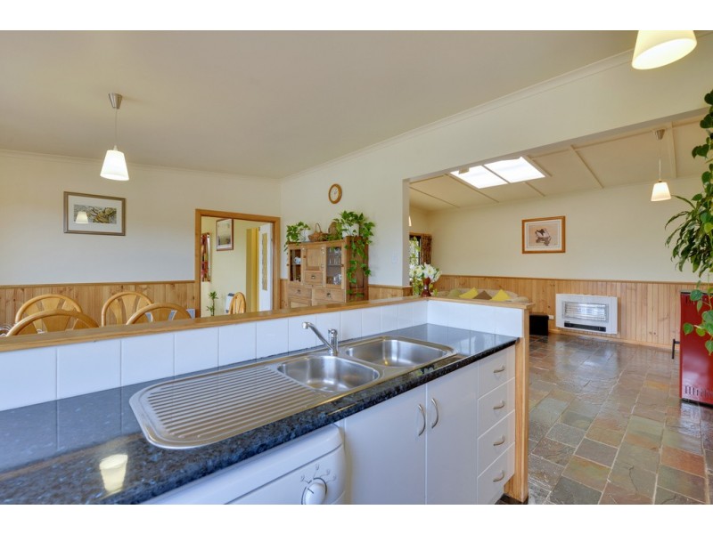4 Lourah Street, Dodges Ferry TAS 7173
