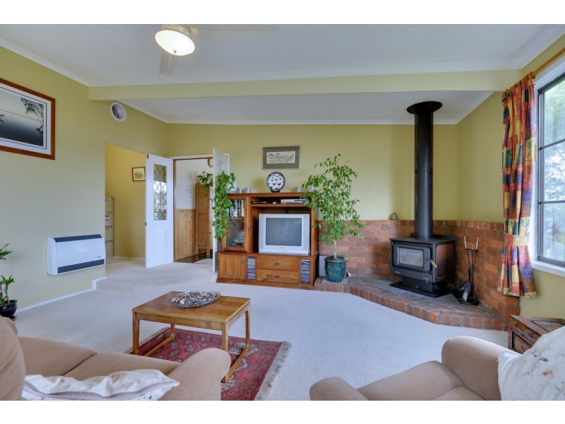 4 Lourah Street, Dodges Ferry TAS 7173
