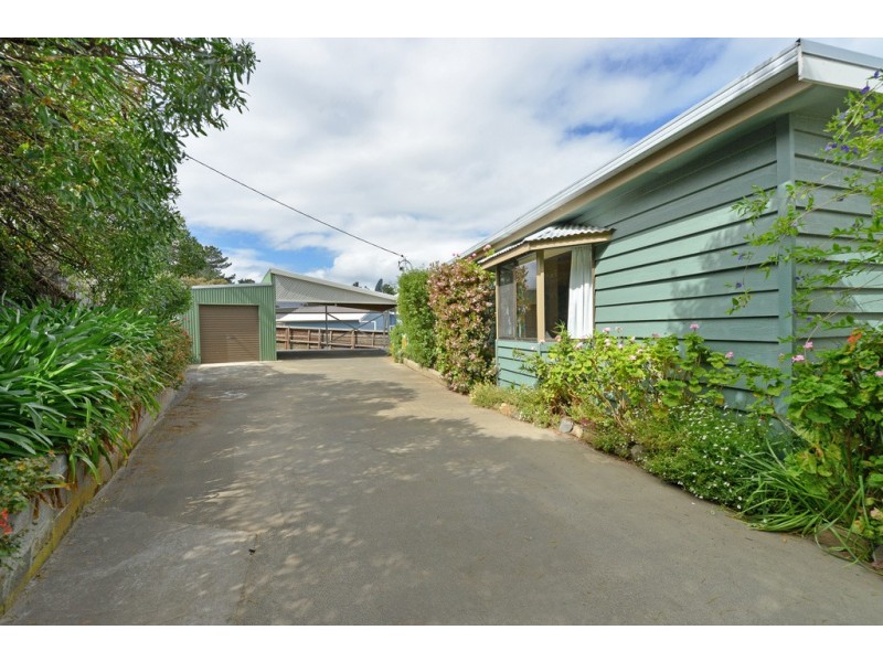 4 Lourah Street, Dodges Ferry TAS 7173