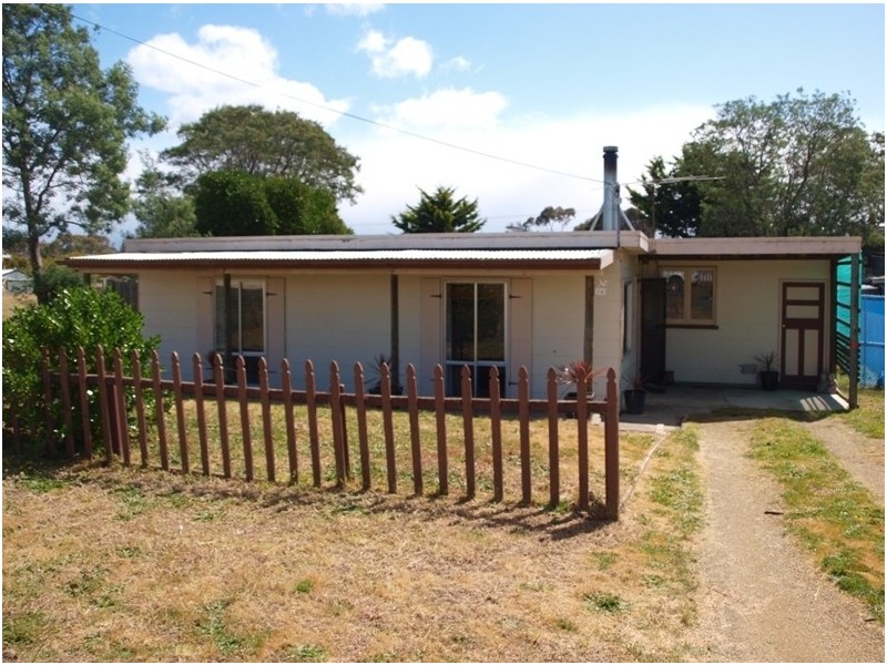 14 Tenth Avenue, Dodges Ferry TAS 7173