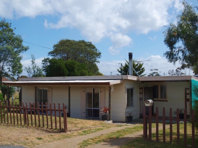 14 Tenth Avenue, Dodges Ferry TAS 7173