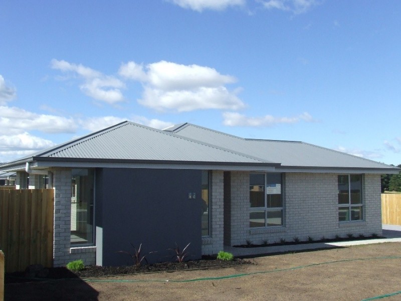 Units 1 and 2, 12 Whitelea Court, Sorell TAS 7172