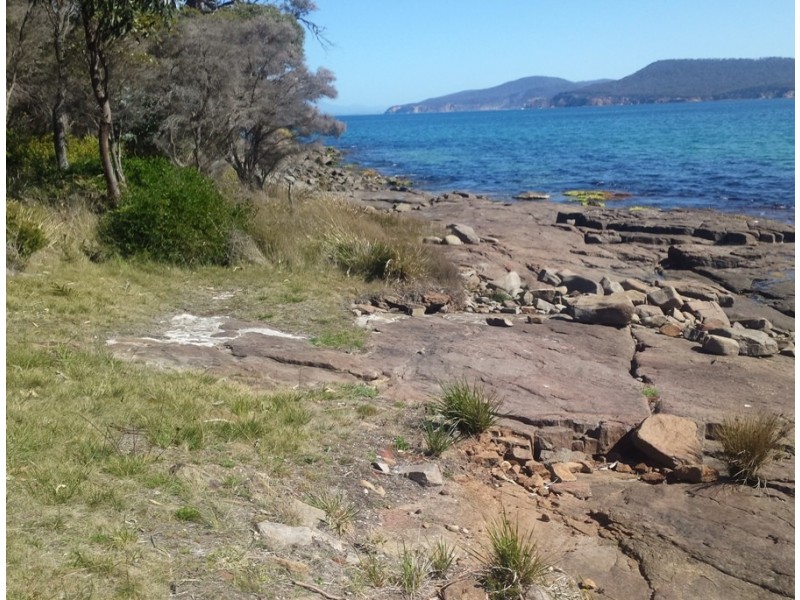 552 White Beach Road, White Beach TAS 7184