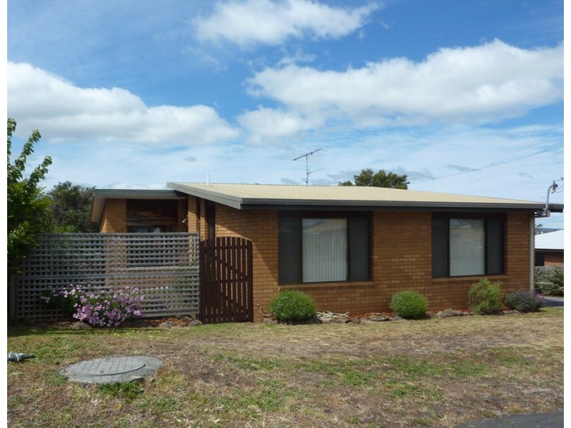 25 First Avenue, Midway Point TAS 7171