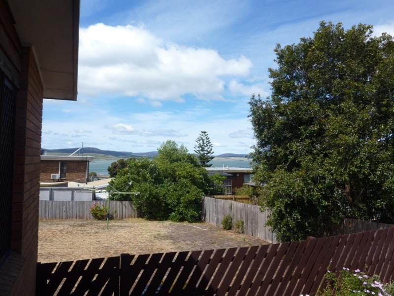 25 First Avenue, Midway Point TAS 7171