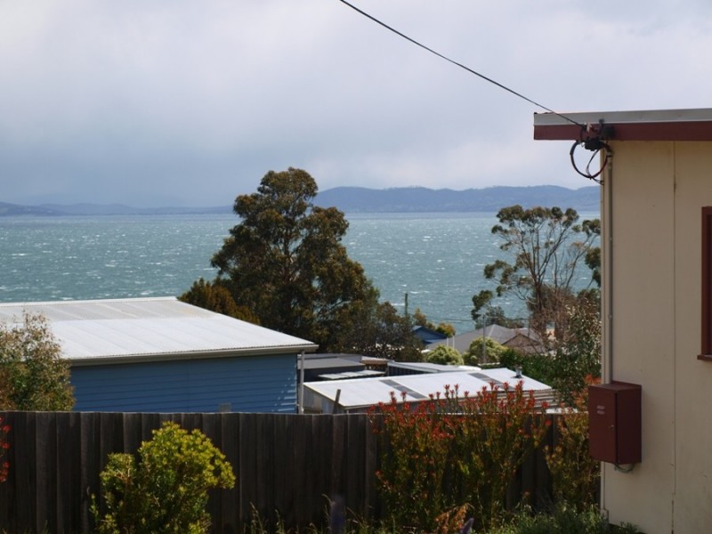 14 Rowan Avenue, Primrose Sands TAS 7173