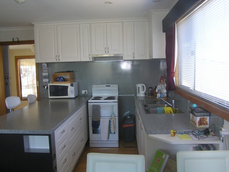 4 Spiraea Street, Primrose Sands TAS 7173