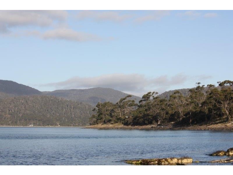568 White Beach Road, White Beach TAS 7184