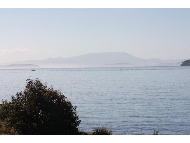 568 White Beach Road, White Beach TAS 7184