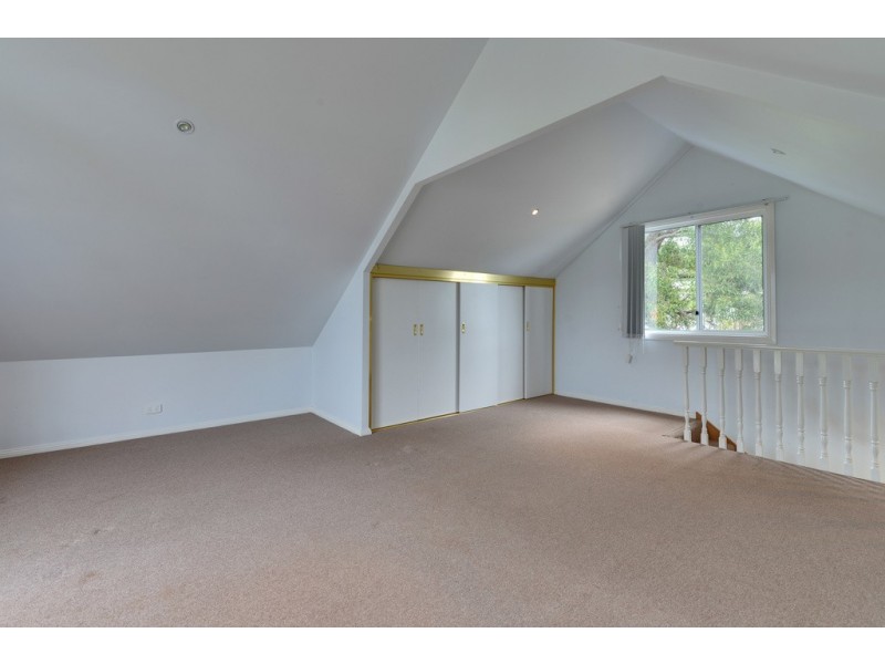 11 Blackwood Court, White Beach TAS 7184