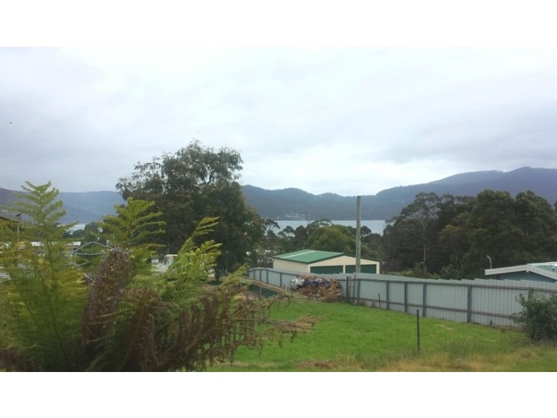 27 Tasmans Arch Road, Eaglehawk Neck TAS 7179