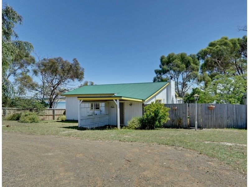 11 Jetty Road, Dodges Ferry TAS 7173