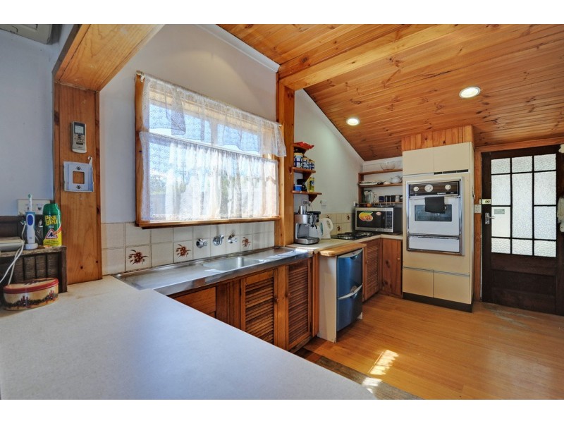 11 Jetty Road, Dodges Ferry TAS 7173