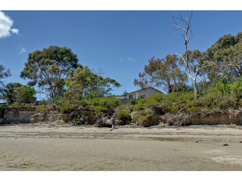 11 Jetty Road, Dodges Ferry TAS 7173