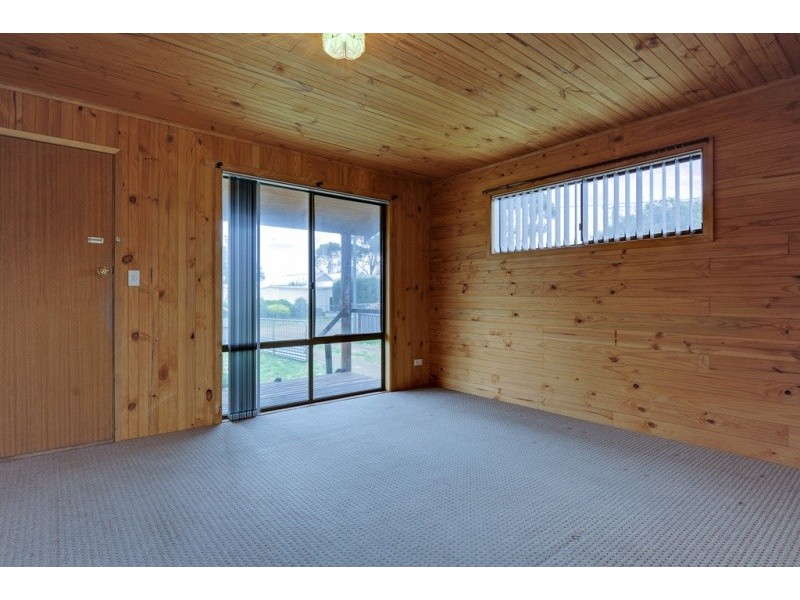 22 First Avenue, Dodges Ferry TAS 7173