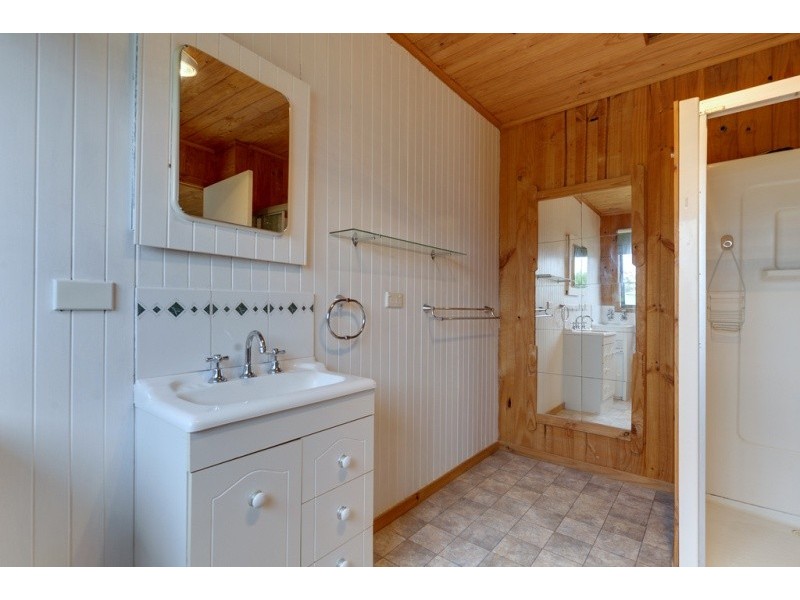 22 First Avenue, Dodges Ferry TAS 7173