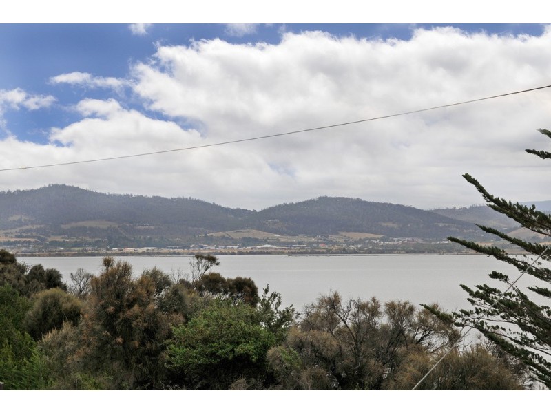 2 Barilla Court, Midway Point TAS 7171