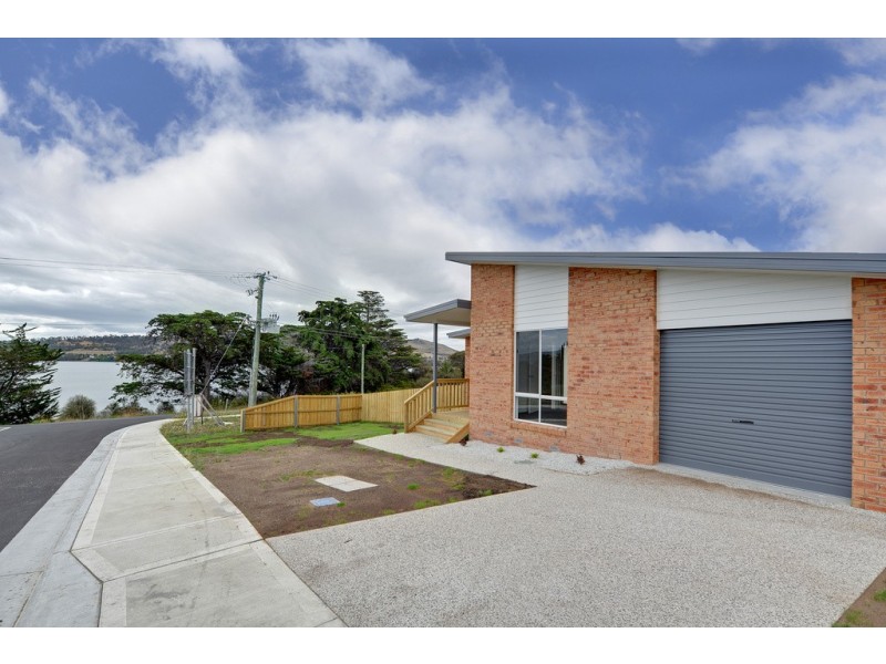 2 Barilla Court, Midway Point TAS 7171