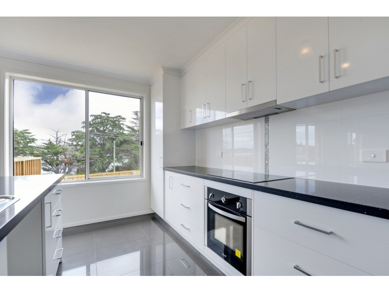 2 Barilla Court, Midway Point TAS 7171