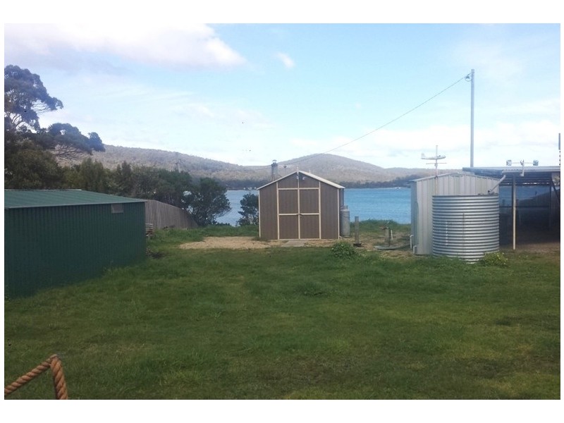 34 Apex Point Road, White Beach TAS 7184