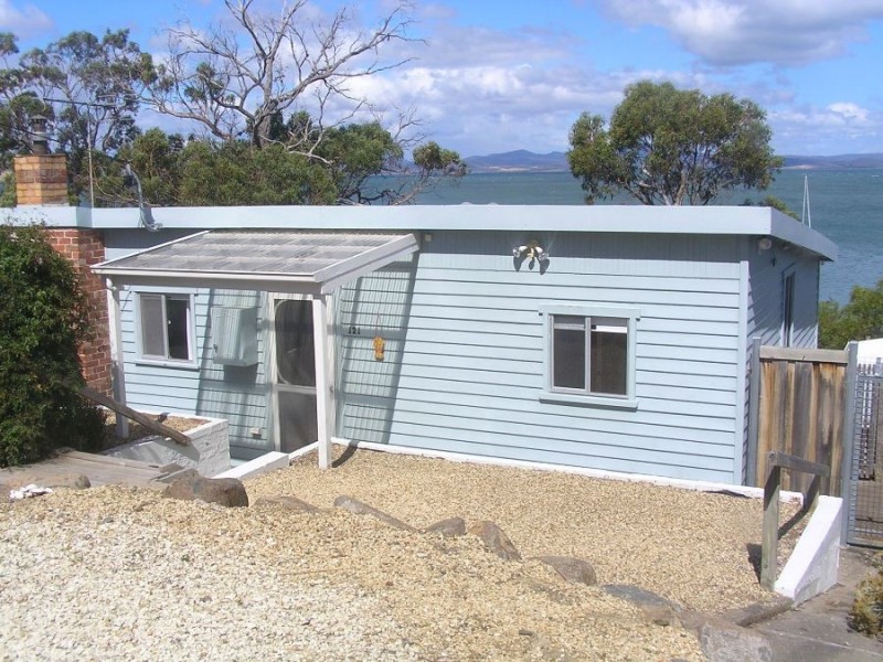 121 Linden Road, Primrose Sands TAS 7173