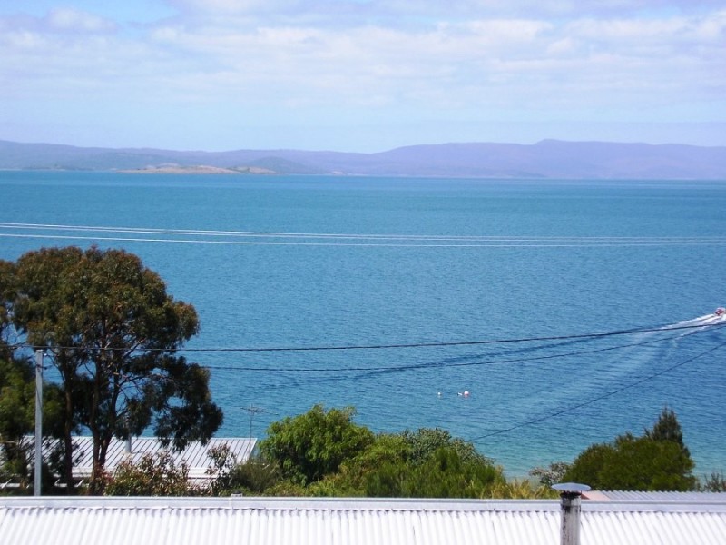 2 Boobyalla Street, Primrose Sands TAS 7173