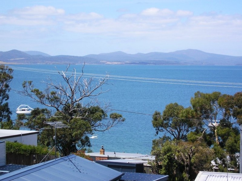 2 Boobyalla Street, Primrose Sands TAS 7173