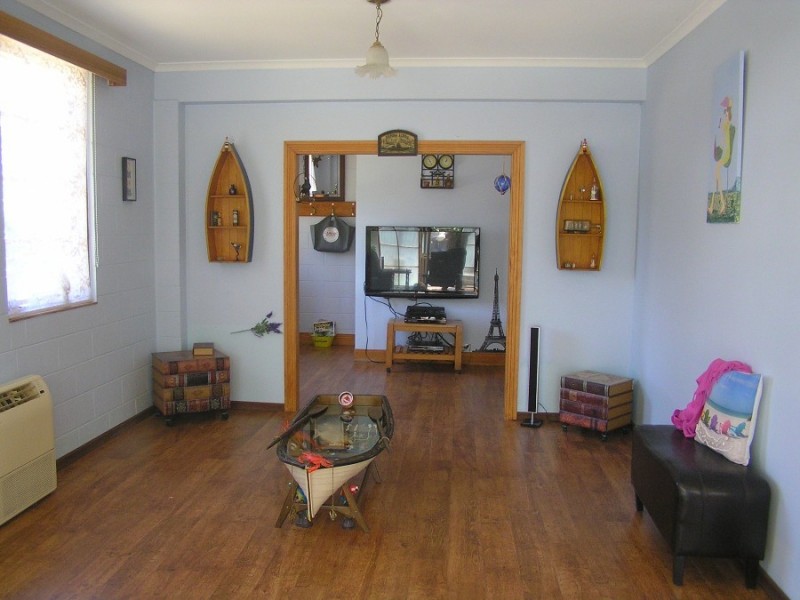 72 Surf Road, Seven Mile Beach TAS 7170