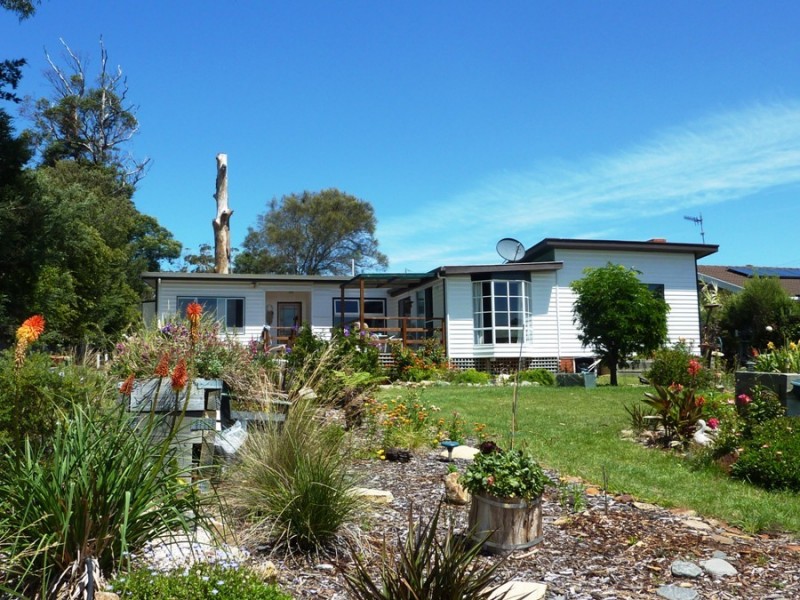 7 Barton Avenue, Triabunna TAS 7190