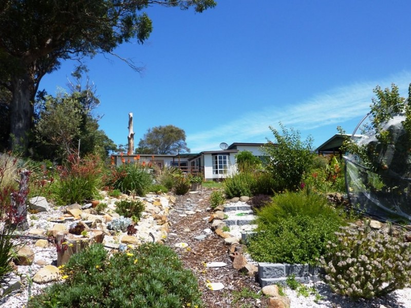 7 Barton Avenue, Triabunna TAS 7190