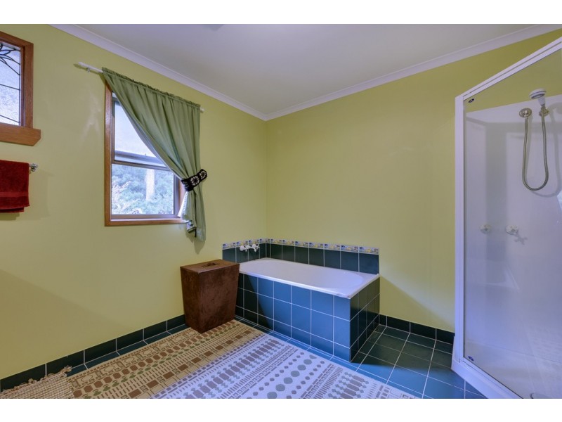 189 Pirates Bay Drive, Eaglehawk Neck TAS 7179