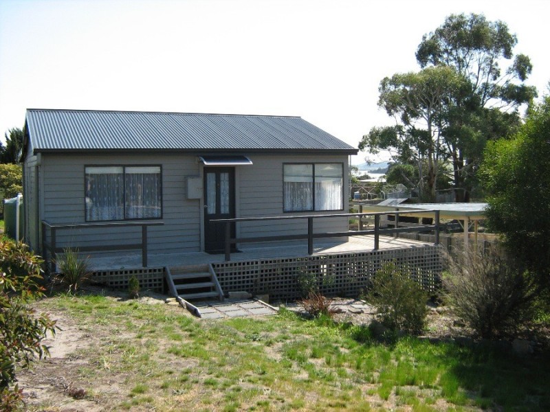 4 Chaffeys Drive, Dodges Ferry TAS 7173