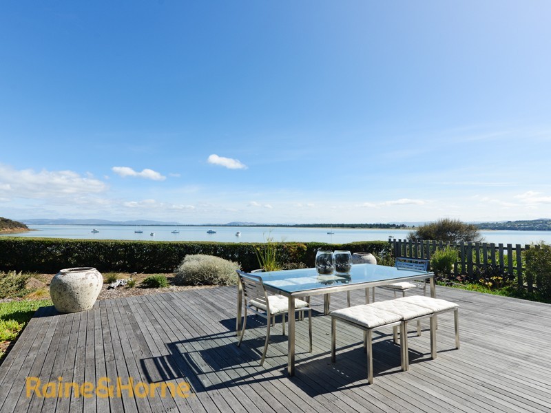 24 Eighth Avenue, Dodges Ferry TAS 7173