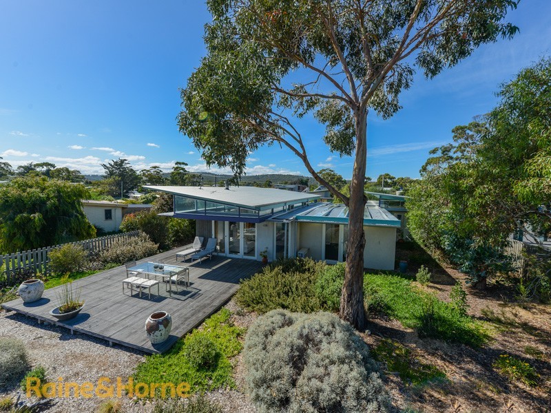 24 Eighth Avenue, Dodges Ferry TAS 7173