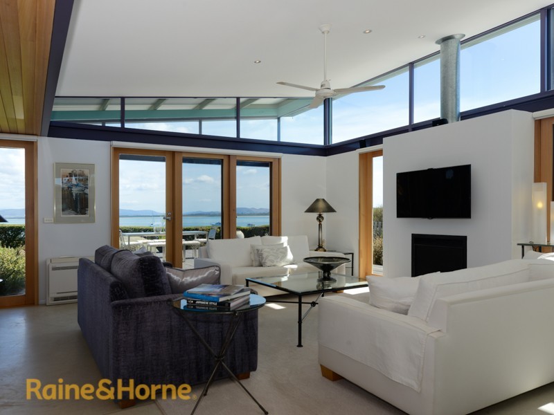 24 Eighth Avenue, Dodges Ferry TAS 7173