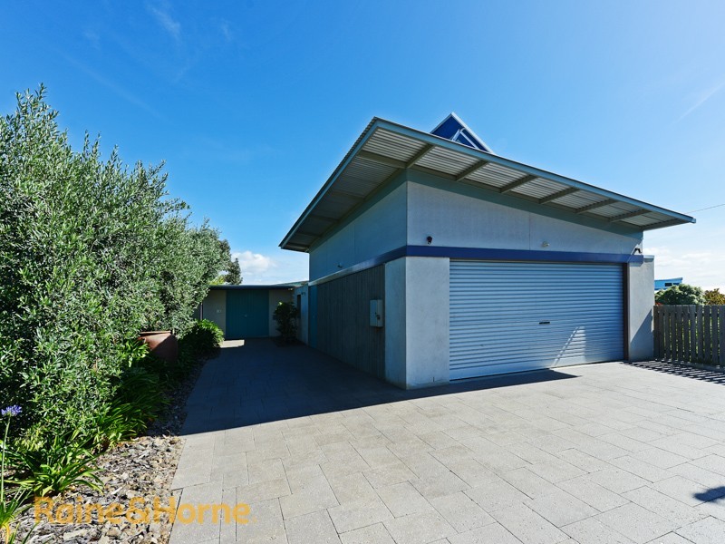 24 Eighth Avenue, Dodges Ferry TAS 7173