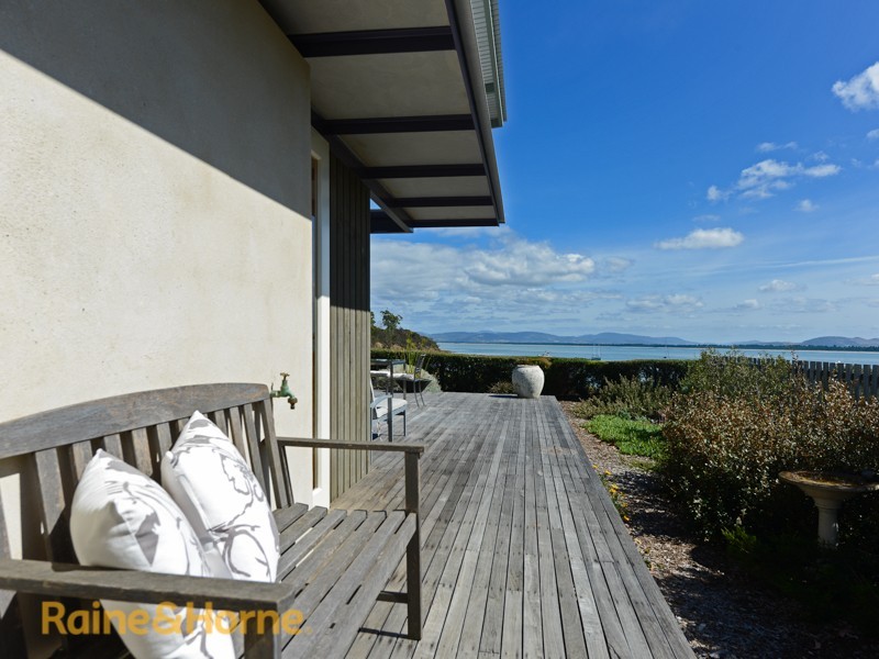 24 Eighth Avenue, Dodges Ferry TAS 7173