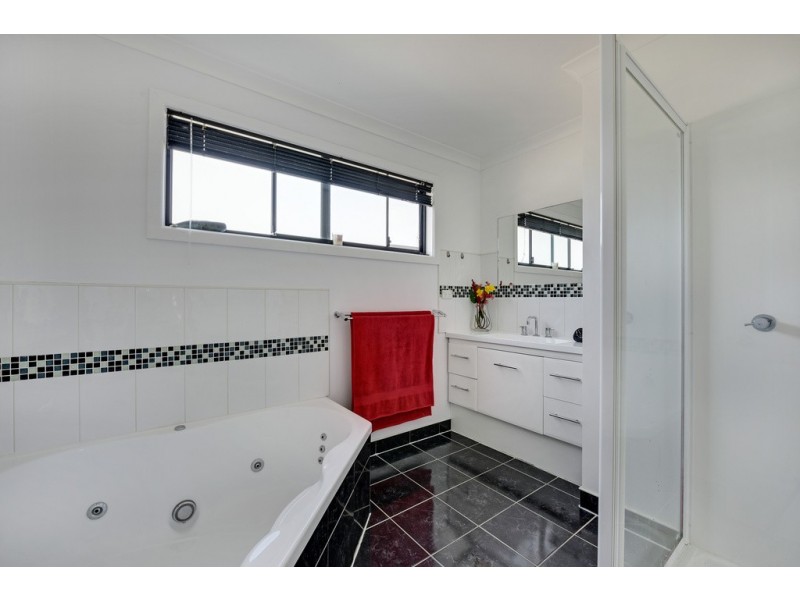 3 Walter Place, Howrah TAS 7018