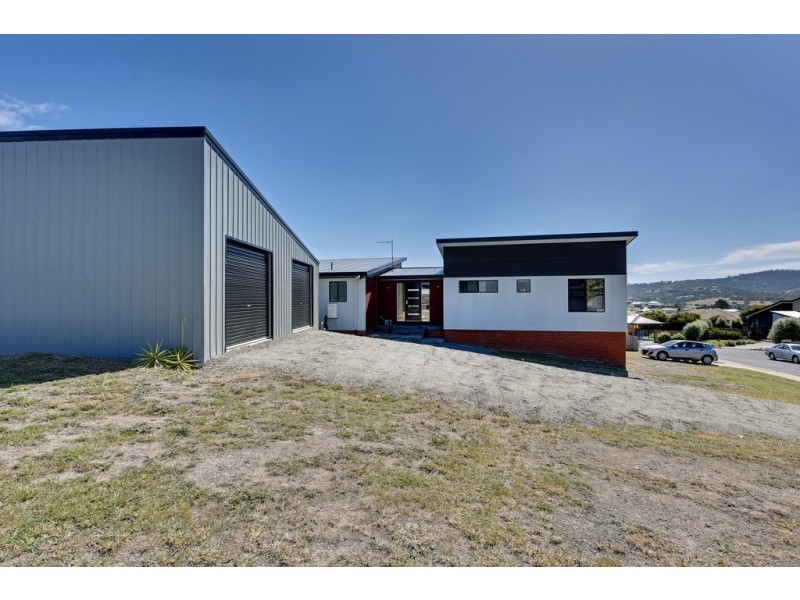 3 Walter Place, Howrah TAS 7018