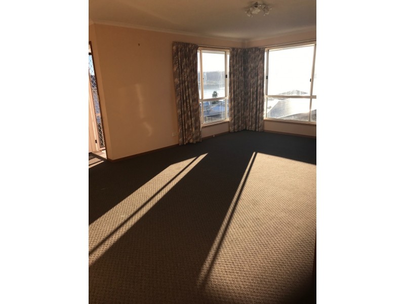 2/19 Midway Street, Midway Point TAS 7171