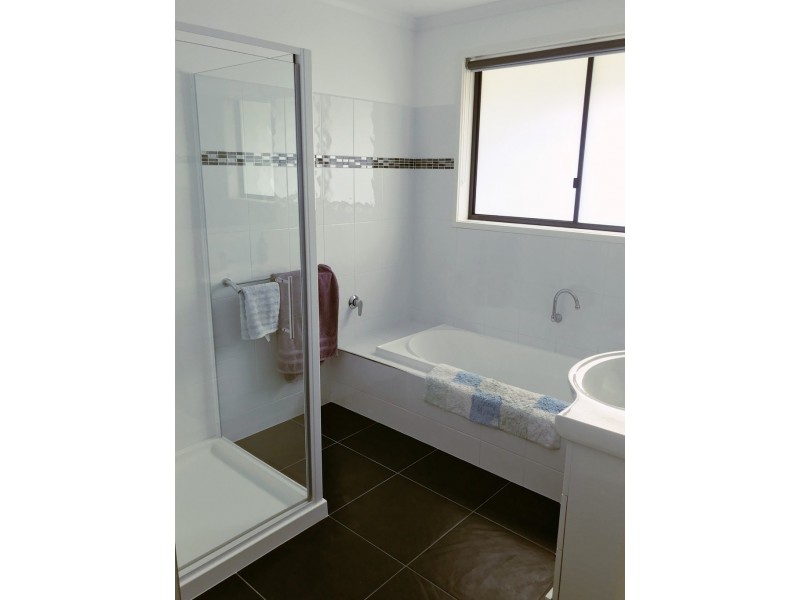 2/25 Penna Road “Penna Mews”, Midway Point TAS 7171