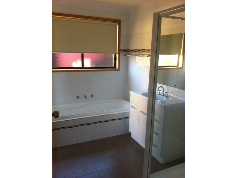 3/16 Bay Road, Midway Point TAS 7171