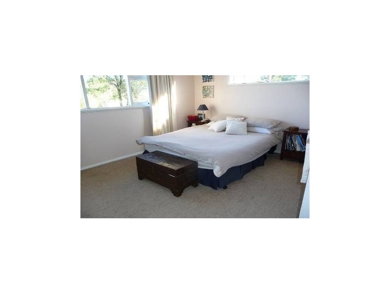 6 Erle Street, Carlton TAS 7173