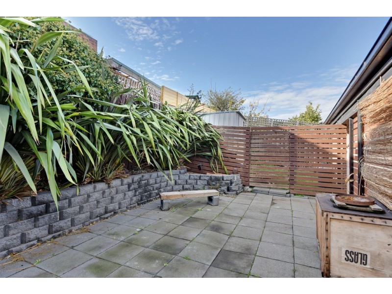 234 East Derwent Highway, Lindisfarne TAS 7015
