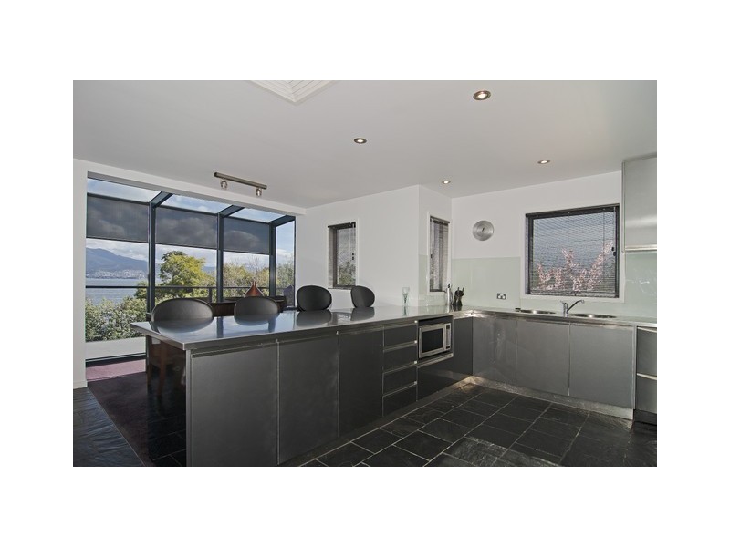 543 Oceana Drive, Howrah TAS 7018